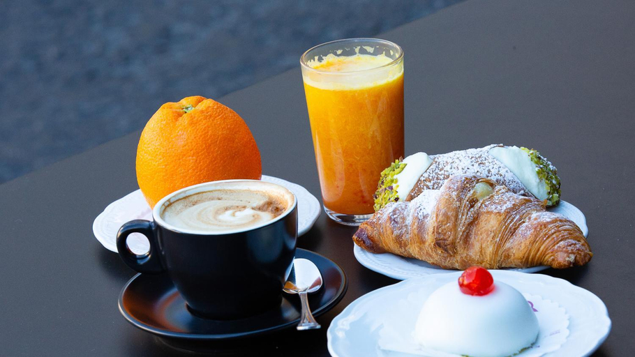 Food & Drinks 5, Duomo Luxury Suite Catania, Catania