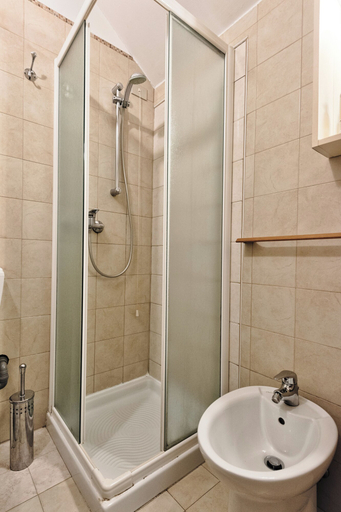 Bathroom 5, Joy Rialto Rooms Venice, Venezia