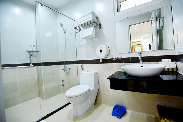 Bathroom 9