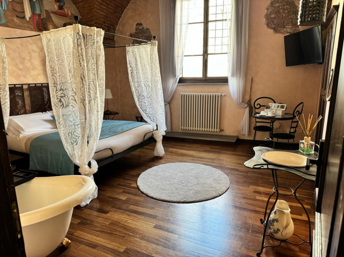 Others 3, Luxury Corte dei Nobili, Lucca