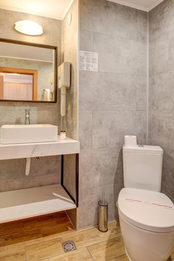Bathroom 3, Paraiso Beach - All Inclusive, Nesebar