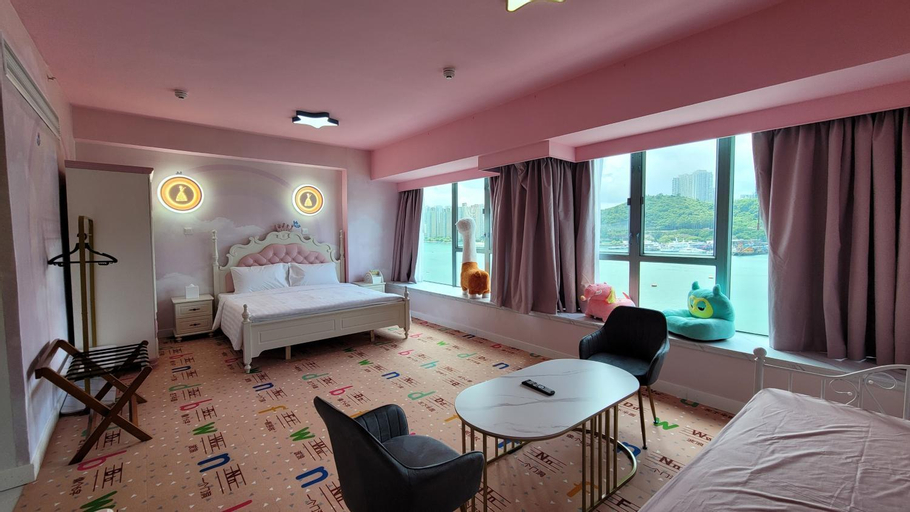 Bedroom 12