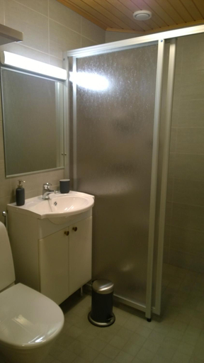 Bathroom 3, Kierinki Village Guesthouse, Lapland