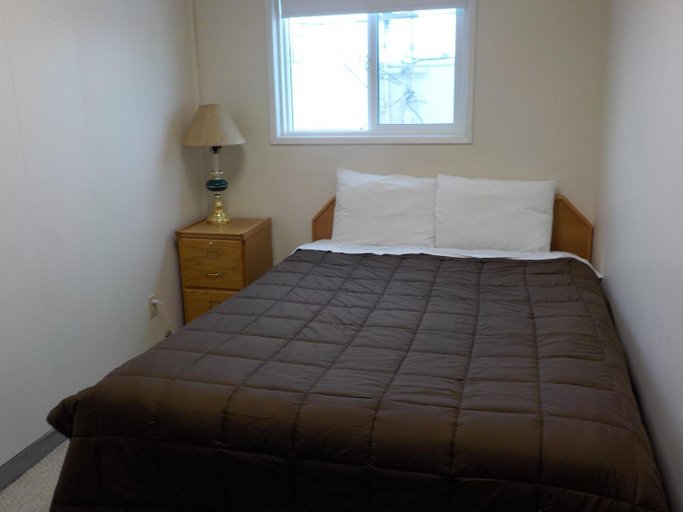 Others 3, Vernon Hostel, North Okanagan