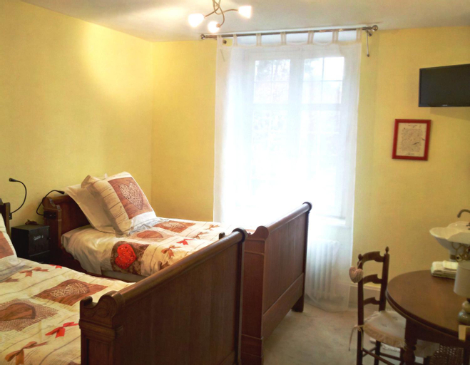 Bedroom 5, Le Prieure, Vosges