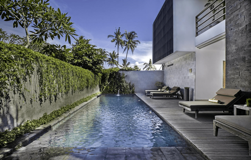 Swimming Pool 7