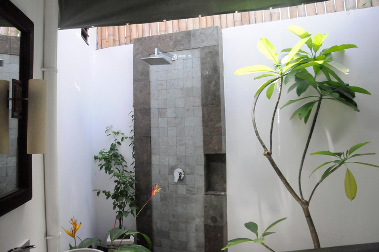 Bathroom 5