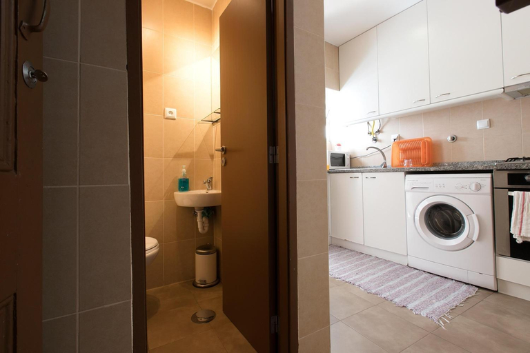 Others 4, Taipas Guest House, Porto