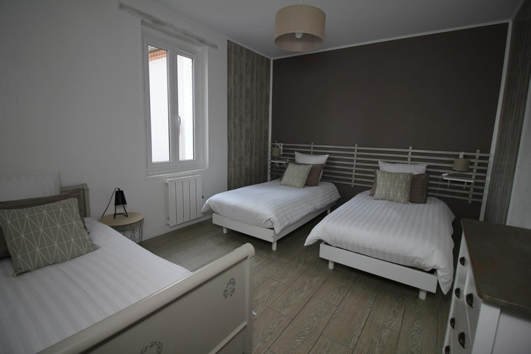 Bedroom 6