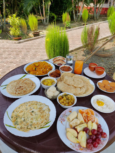 Food & Drinks 5, Palli Bangla Resort, near Ruby Hospital, Anandapur, South 24 Parganas