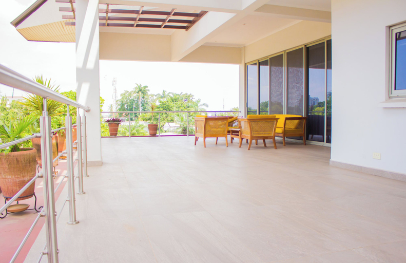 Others 5, The williams Heights, Accra