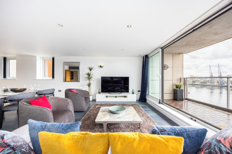 Others 5, Koks Mews 2 Bed 2 Bath Apartment - ExCeL, London