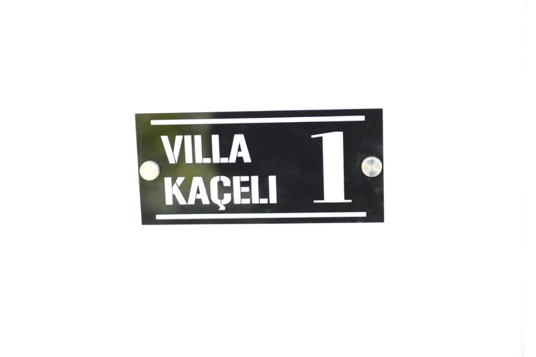 Others 4, Villa Kaceli, Beratit