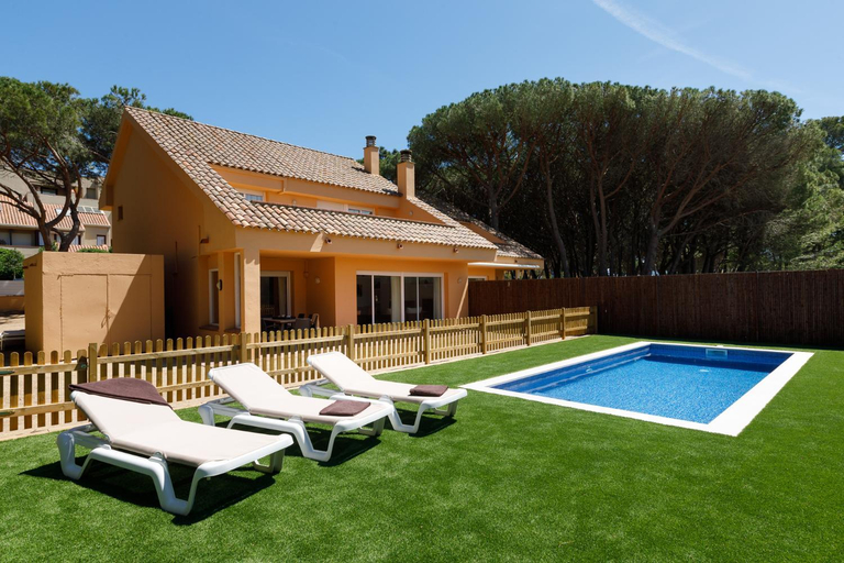 Others 5, Villas con piscina a 120m de la Playa de Pals by La Costa Resort, Girona