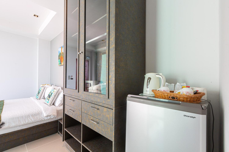 Bedroom 3, Rossarin Sea View Patong, Pulau Phuket