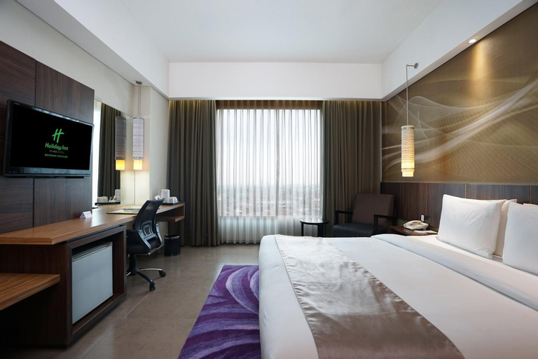 Bedroom 27