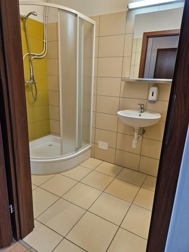 Bathroom 4, Dworek Szumilas, Prudnik