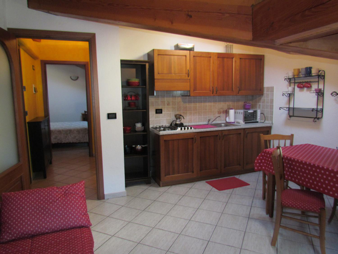 Others 5, Residence Du Chateau, Aosta