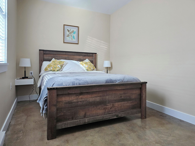 Bedroom 3, Breckenridge Suites, Mercer