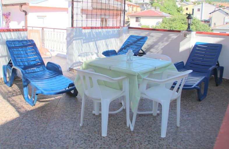 Others 2, Guesthouse Donko 1 & 2, Senj
