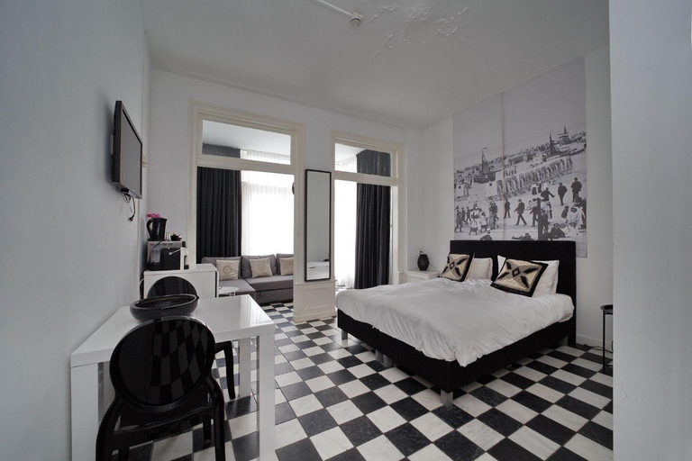 Bedroom 2, Hotel Zeespiegel, Zandvoort