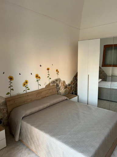 Bedroom 2, Dimora Cuoccio, Bari
