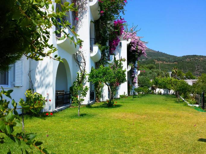Others 3, Spiros Studios, Epirus