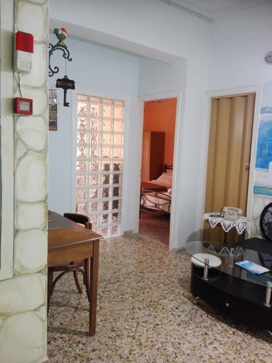 Others 4, Retro Rooms, Central Greece