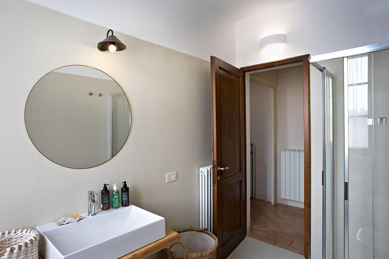 Bathroom 3, Palazzo Massaini - Cavarciano, Siena