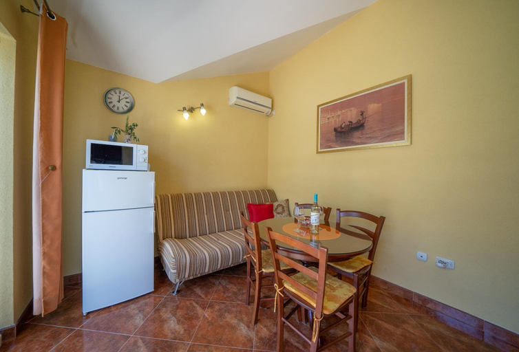 Others 2, Apartments Paskovic