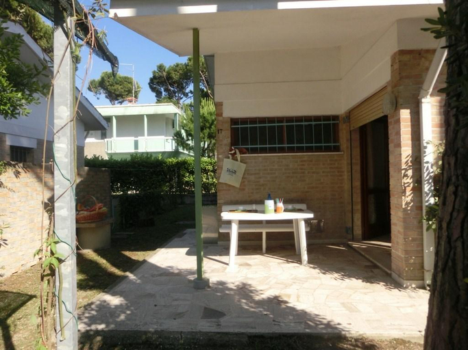 Others 4, Beautiful Three-Bedroom Villa for 8 people - By Beahost Rentals, Venezia