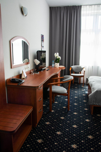 Others 4, Hotel Restauracja Autos, Toruń