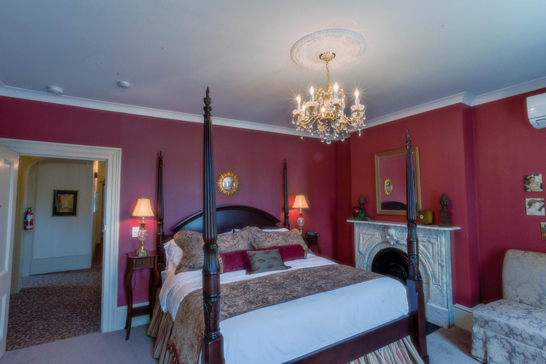 Bedroom 18