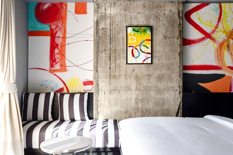 Bedroom 28