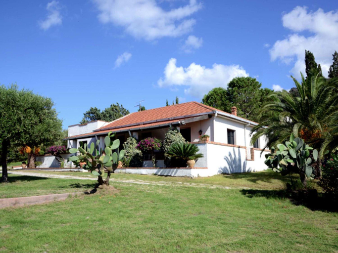 Others 4, Villa Tullio, Messina