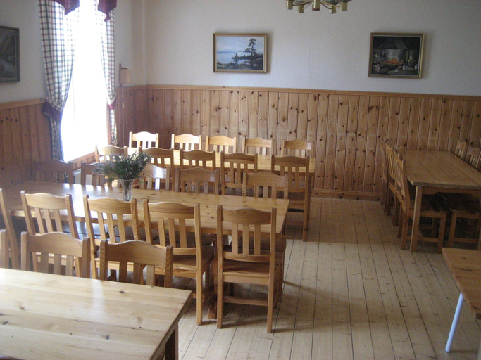 Food & Drinks 4, Holiday Home in Syssleback near Lake Letten, Torsby