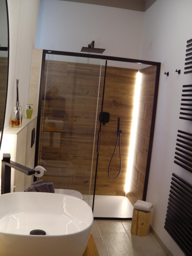 Others 5, B&b ARCOBALENO - 2 min walk to Bernina Express, Sondrio