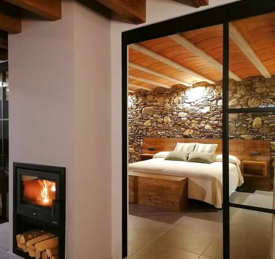 Bedroom 3, Apartament "Enclau" Turismo Rural Cal Rialla, Girona