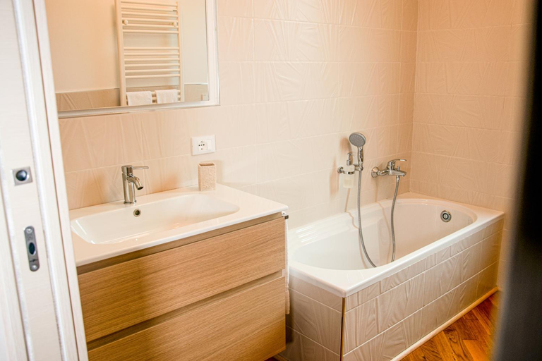 Bedroom 3, Villa Essenza - Rooms and Breakfast, Savona