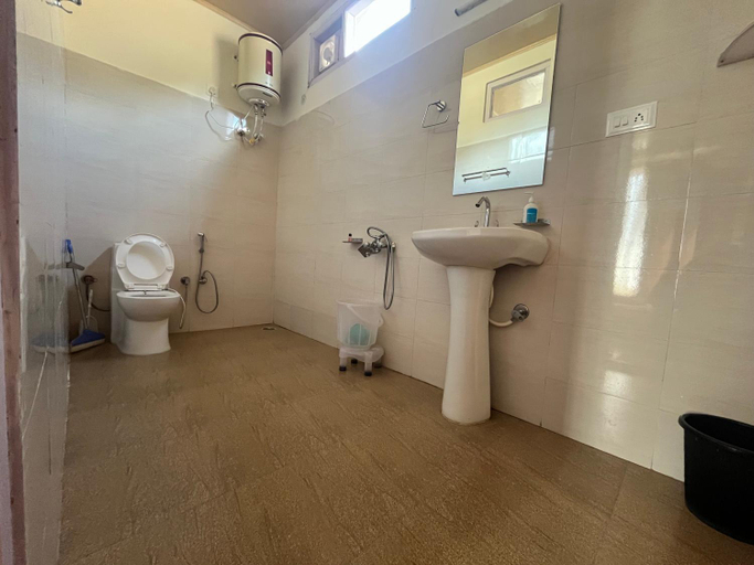 Bathroom 2, SnowDrop eco resort, Shimla