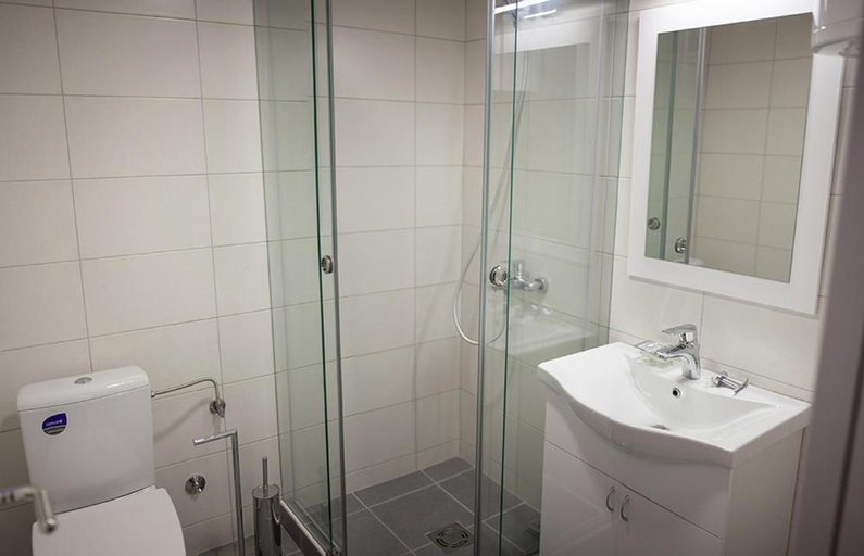 Bathroom 4, Olympic Apartments, Belgrade