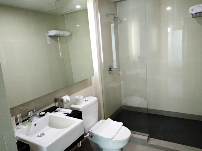 Bathroom 8