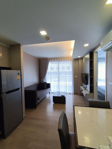 Dining Room 8