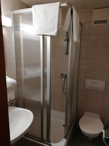 Bathroom, Hotel-Garni Seestrand, Zell am See