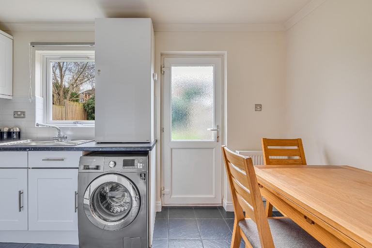 Others 5, Immaculate Two Bedroom House with Parking, Bedfordshire