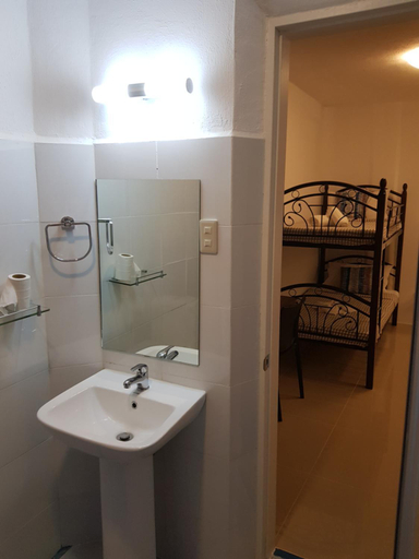 Bathroom 5, D-Gecko hotel, Moalboal
