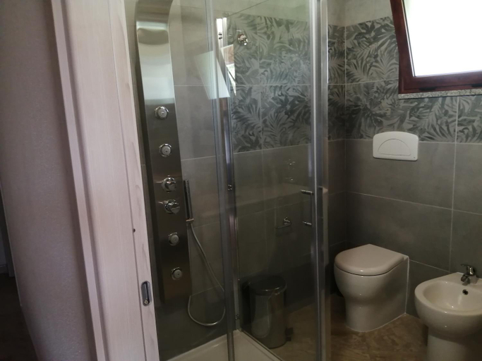 Bathroom 3, Il Frutteto, Cagliari