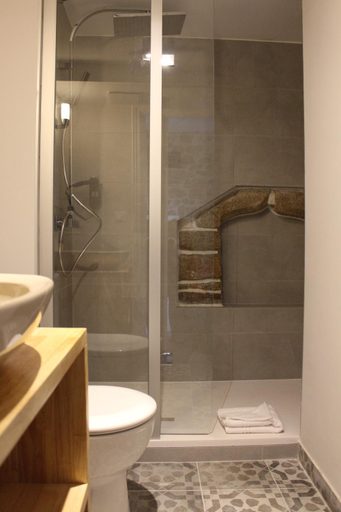 Bathroom 3, Manoir du Moustoir - Hotel Les Empreintes, Finistère