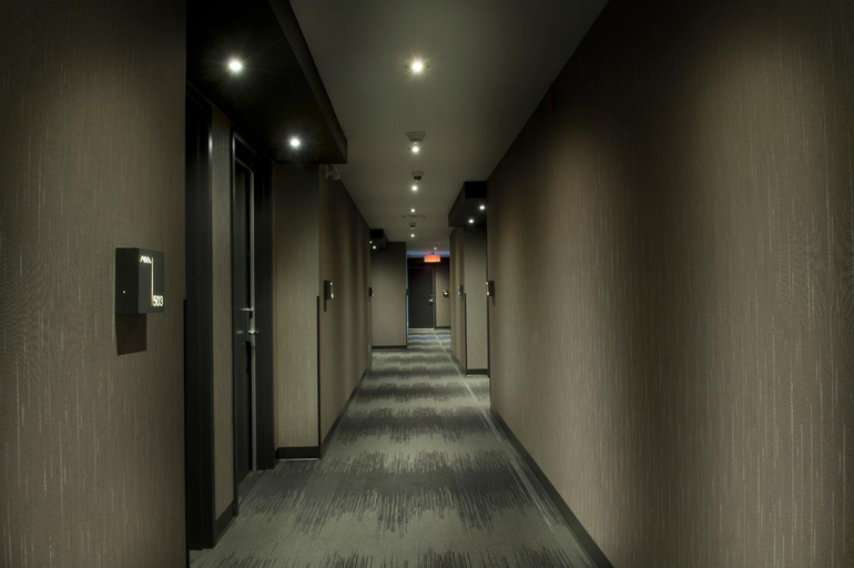 Public Area 2, Ramada by Wyndham Laval, Laval
