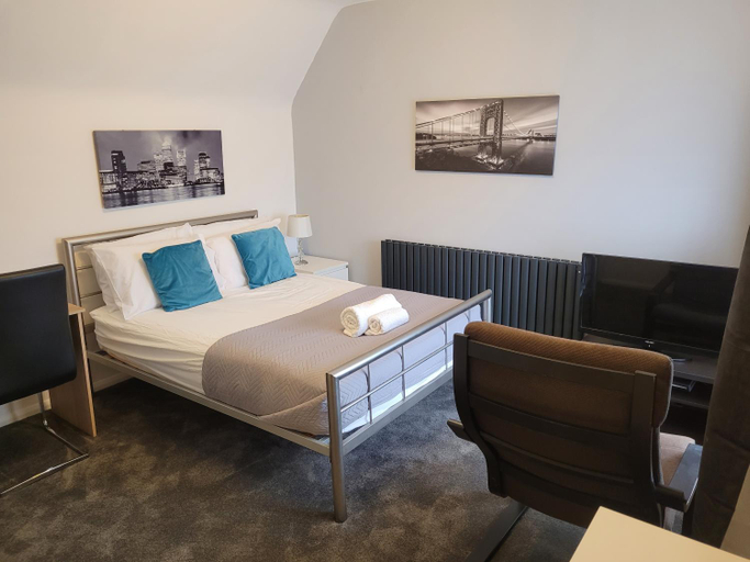 Bedroom 5, Roomstay Hemel, Hertfordshire